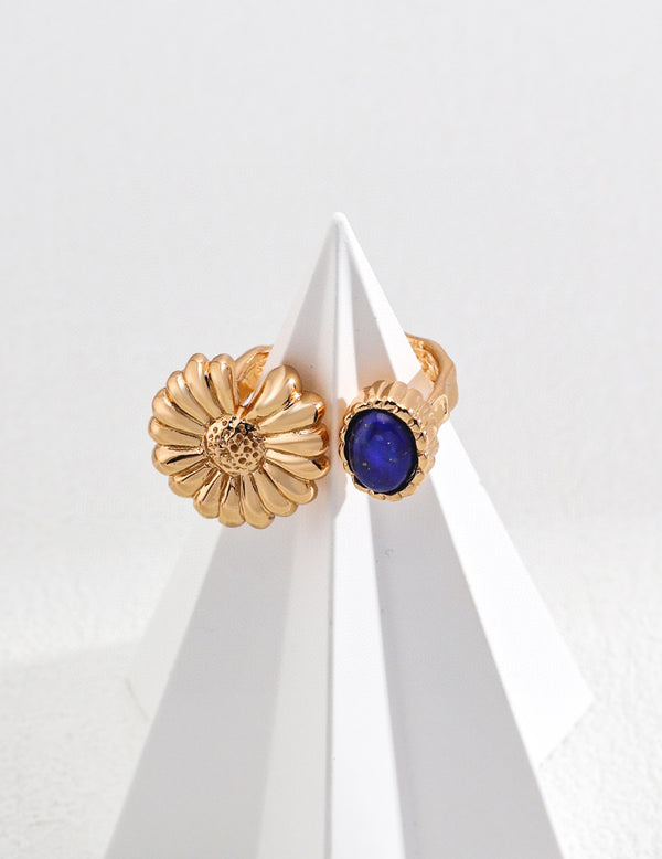 Lapis Bloom Ring in 18ct gold vermeil with a 7x4mm lapis lazuli stone, featuring a vintage gold finish and designed in a US size 6.